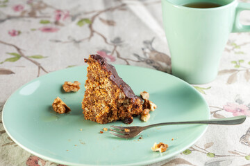 
Piece anthill cake on a turquoise plate