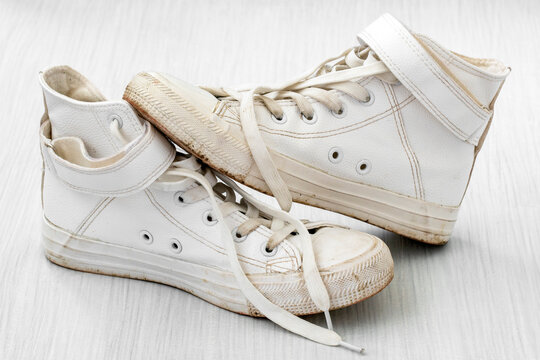White Dirty Sneakers