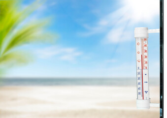 Summer beach thermometer and free space for your tekst
