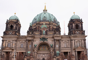 Fototapeta na wymiar Berliner Dom - the largest Protestant church in Germany