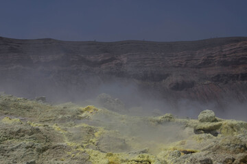Dépots de souffre sur le volcan Vulcano