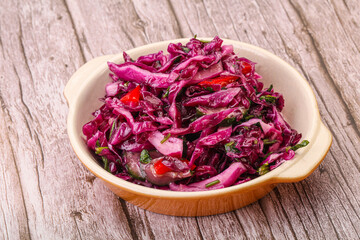 Pickled red cabbage with herbs