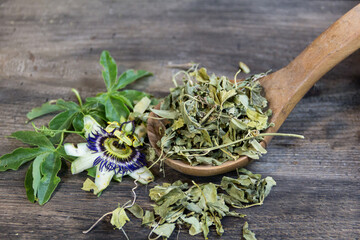 dried leaves of passiflora to drink sedative tea