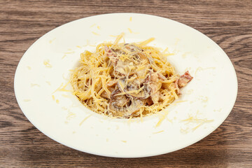 Pasta with mushroom and bacon