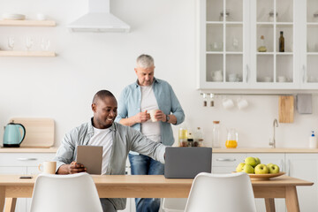 Obraz premium Online communication, meeting, modern home gadgets, work at home and social networks