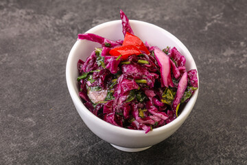 Pickled red cabbage with herbs