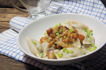 dumplings with greaves