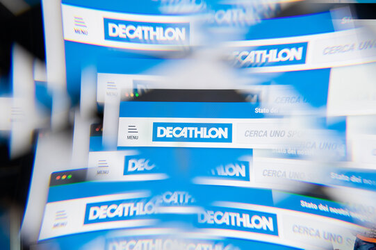 Die 1 535 Besten Bilder Stock Fotos Und Vektorgrafiken Zu Decathlon Adobe Stock