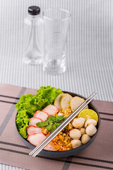 Pork dry noodles with meat ball