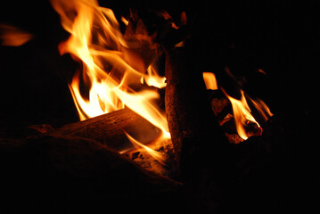 fuego naranja calor hoguera