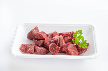 国産牛角切り肉