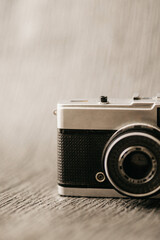camera antiga vintage prateada olympus trip 35