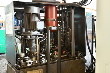 Hydraulic oil station for metal-cutting machine control.