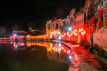 river in liyuan at night