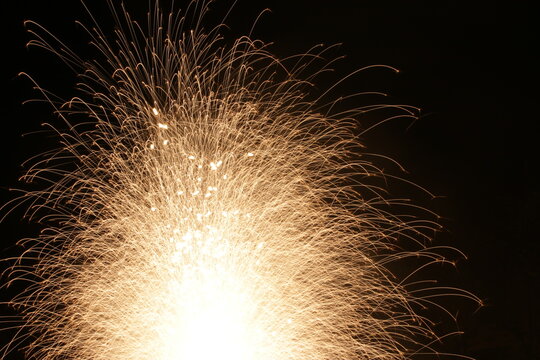 仕掛け花火 の画像 560 件の Stock 写真 ベクターおよびビデオ Adobe Stock