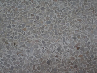 The pattern on the pebble tile surface has been used for a long time.