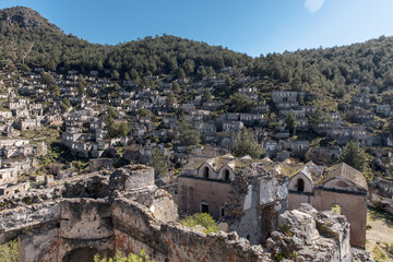 Fototapeta na wymiar Abandoned Greek Kayakoy Ghost Town in Fethiye 