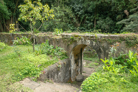 Anciens thermes - Hell-Bourg Village - Cirque de Salazie - Ile de La R&eacute;union