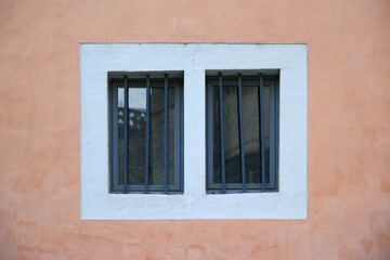 window in cahors (france)
