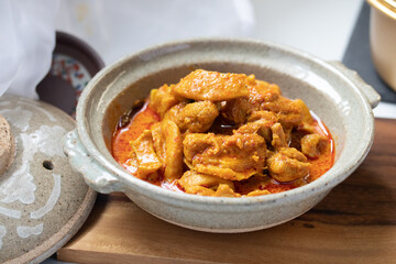 Spicy Chicken Panang, Thai food in ceramic cups
