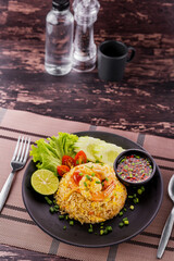 Thai fried rice with prawns