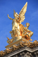 Ange doré de l'opéra à Paris, France