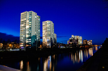 Naklejka premium country skyline at night