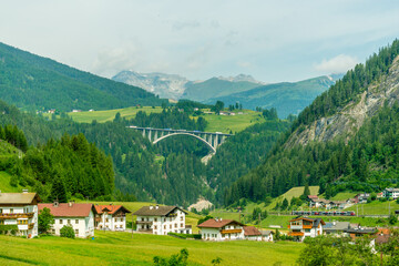 Fototapeta na wymiar Tyrol village in Austria.
