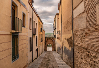 Fototapeta na wymiar Streets of the historic Jewish quarter of the city of Segovia in Spain