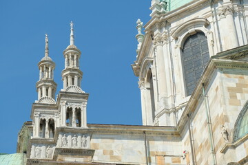 Il duomo di Como in Lombardia, Italia.