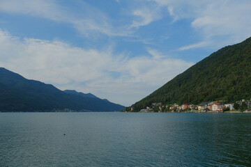 Fototapeta na wymiar Il panorama del Lago di Lugano da Melide, in Canton Ticino.