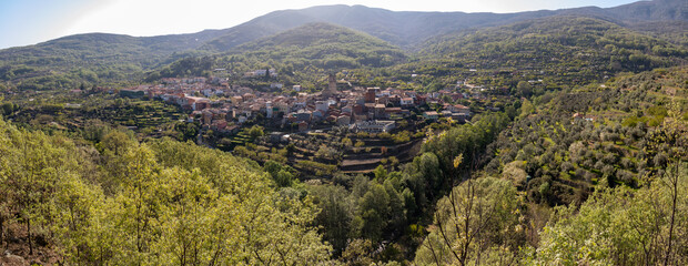 Fototapeta na wymiar Panoramic view of Garganta la Olla, a town in La Vera, Extremadura, Spain.