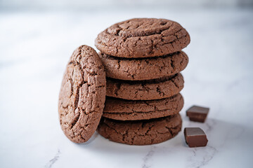 Chocolate cookies with chocolate slices