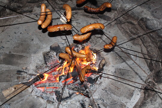 kiełbaski z ogniska