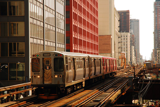 The El, for elevated train, rumbles into the station in Chicago