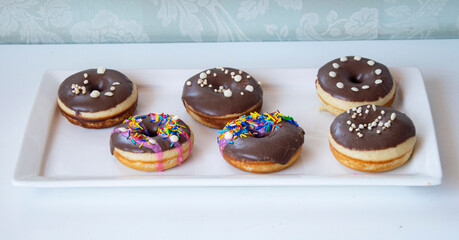 DONAS DONUTS - GOES