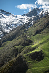 Naklejka premium Chemin de randonnée vers le Port De Salau dans les Pyrénées