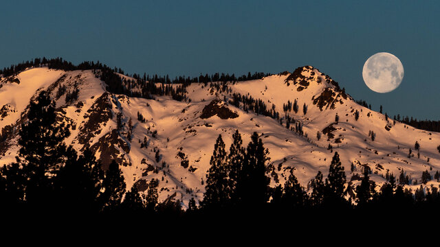 moonset in mountains