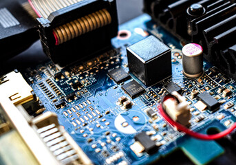 Fototapeta na wymiar Chip y circuito electrico de ordenador.