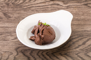 Chocolate spread with nazelnut