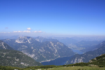 Five Fingers es una plataforma de mirador en las montañas Dachstein en el Monte Krippenstein, Austria.