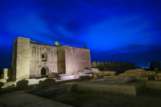 Muro de la odalisca en la Alcazaba de Almer&iacute;a al amanecer