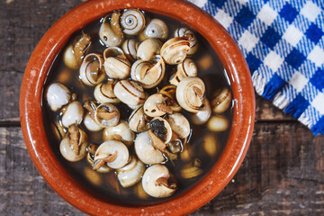 Obraz na płótnie Canvas Traditional Spanish Snails Food