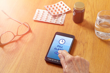 smartphone mobile pill alarm app