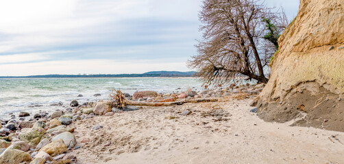 traumhafte Natur -Naturstrand Ostseeküste bei dem Ostseebad Göhren auf  der Insel Rügen