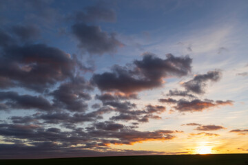 Fototapeta na wymiar clouds at sunset in winter