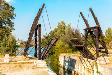 Fototapeta na wymiar Vincent van Gogh bridge