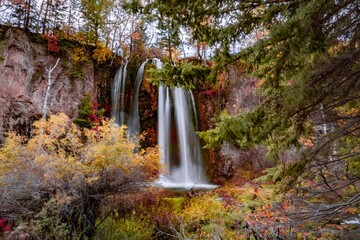 Fototapeta na wymiar Waterfall during the fall