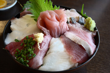 千葉県房総半島の海鮮丼