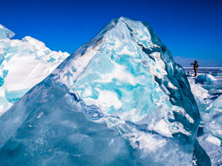 Fototapeta na wymiar Beautiful ice of frozen Lake Baikal.